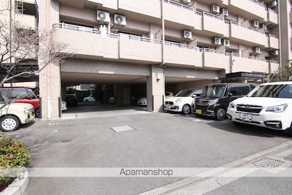 ハーモニーコート[1K/28.8m2]の駐車場1