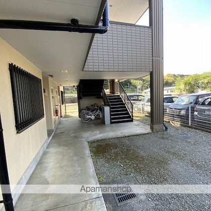 Ｌｉｍｐｉａコーポ・ウエスト[2LDK/48.6m2]のエントランス