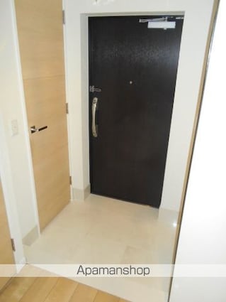 東京都立川市曙町１丁目[2LDK/55.83m2]の玄関