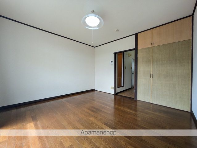 尾形ハイツC棟の内装写真