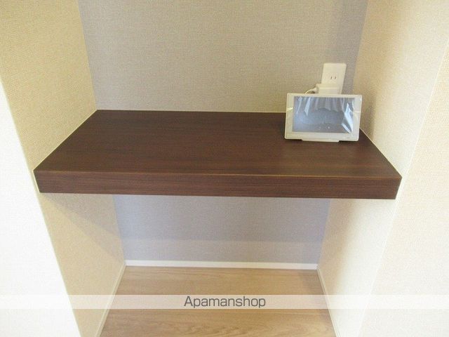 RESUA向中野 B棟の内装写真