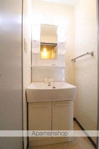 エステート渡辺の内装写真