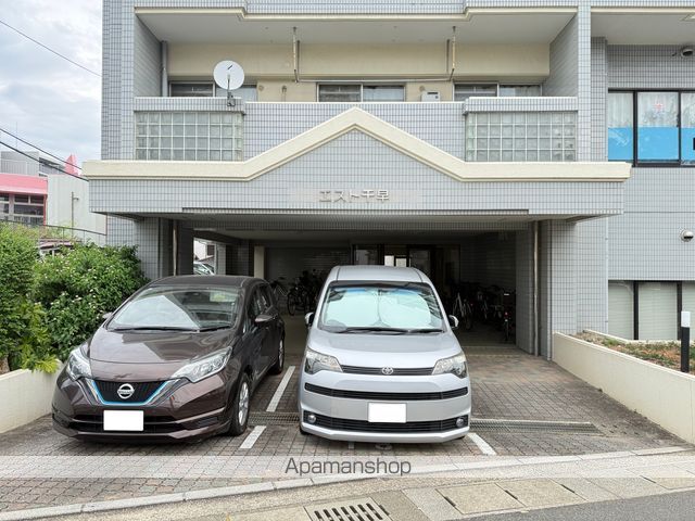 エスト千早の外観写真