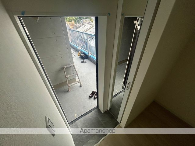 リアコート KANDAIMAEIIの内装写真