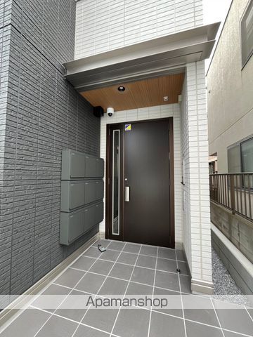 NOBLE VILLA東大成の玄関写真